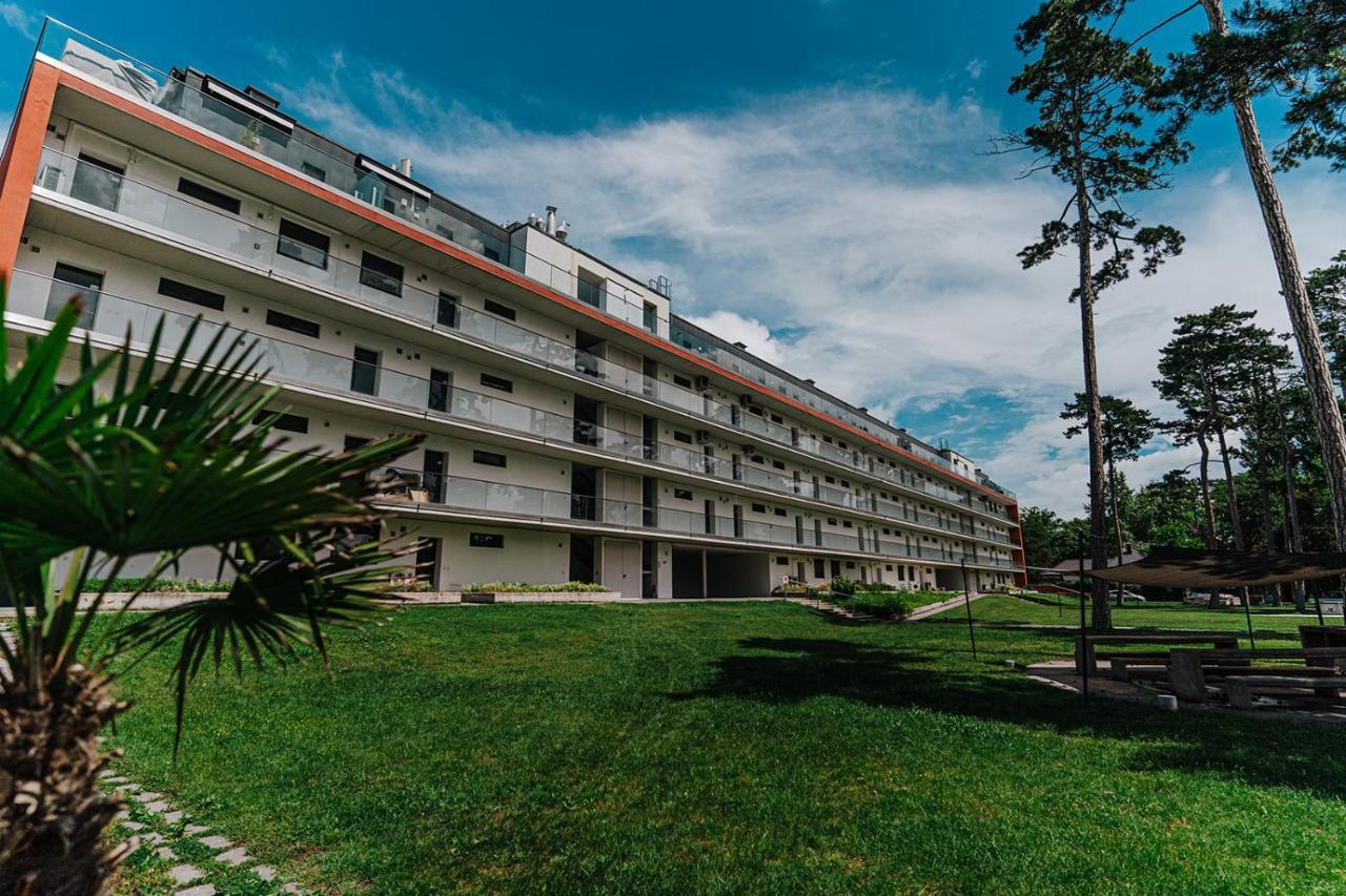 Butique Apartman Балатонлелле Экстерьер фото